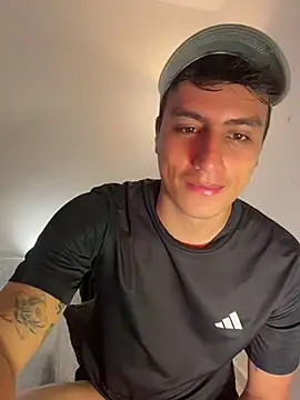 ErosVale stripchat live cam model