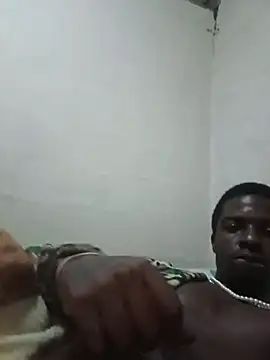 alianttey_ stripchat live cam model