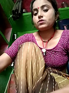 Cut_salni stripchat live cam model