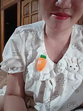 -Titin- stripchat live cam model