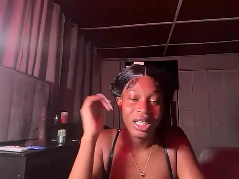 saffirebleu stripchat live cam model