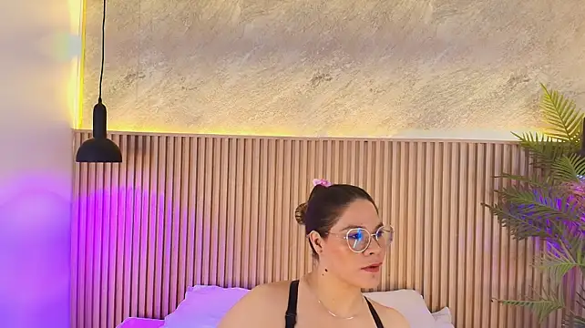 big_tits_in_your_face stripchat live cam model