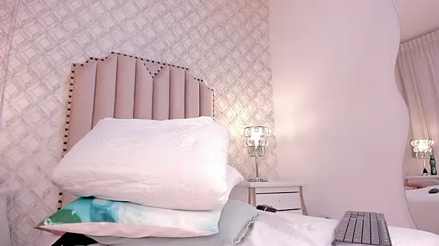 zoejenner_ stripchat live cam model
