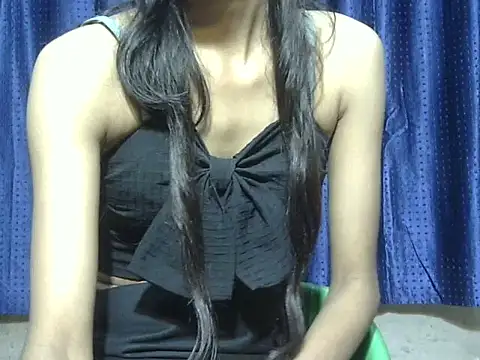 Thirsty_Moni stripchat live cam model