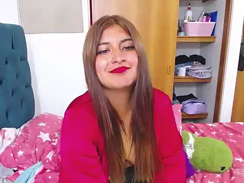 Yunhot_ stripchat live cam model