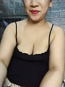 Basabetnga stripchat live cam model