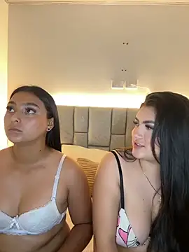 nicolexxaleja stripchat live cam model