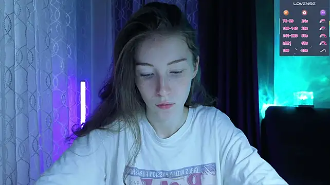 eskatmi stripchat live cam model