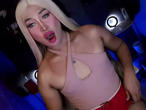 fuckable_Thanya stripchat live cam model