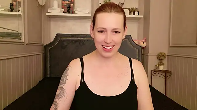 Evie_Berret stripchat live cam model