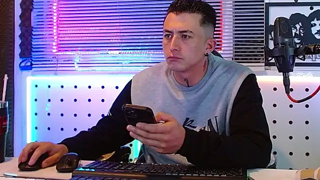 Godofcumxxx stripchat live cam model
