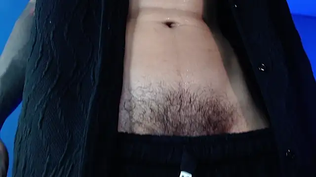 Travisttanner28 stripchat live cam model