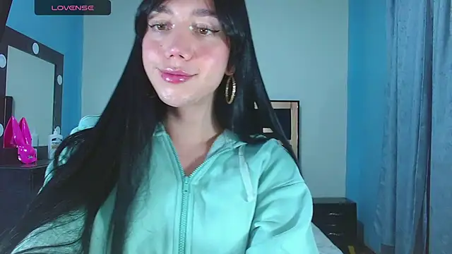 karla_zambrano stripchat live cam model