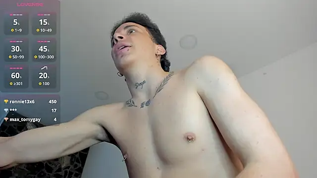 Maxxx_bigcockx stripchat live cam model