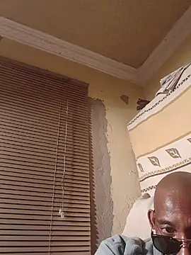 Avalanche777 stripchat live cam model