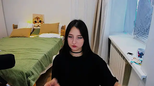 JulietteMonli stripchat live cam model