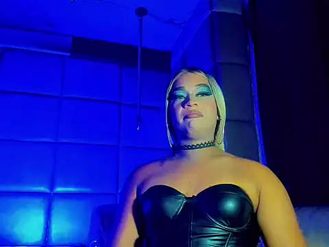 Crystal_ShineSt stripchat live cam model