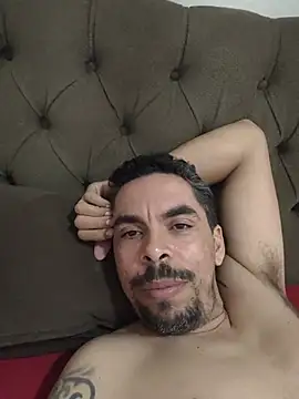 homenM stripchat live cam model
