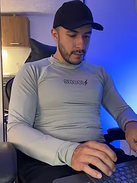 Daviid_owl stripchat live cam model
