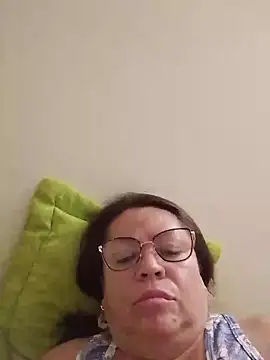 Emperatrizlady stripchat live cam model