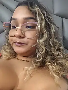 BrendaGirs stripchat live cam model