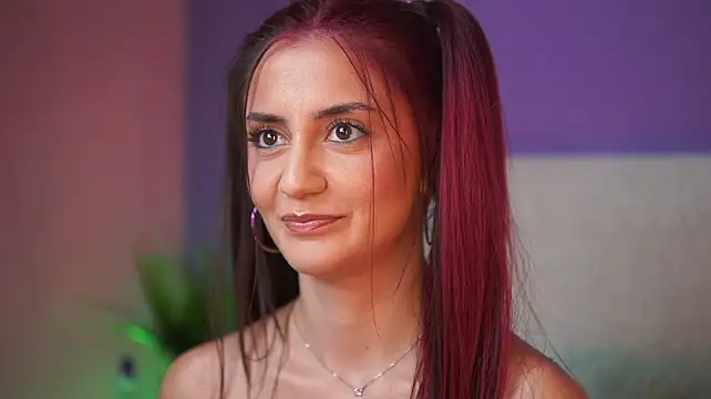 SabrinaHope stripchat live cam model