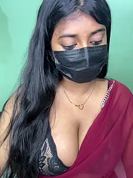 Ishaani_0 stripchat live cam model