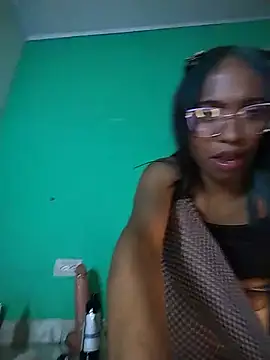avaleri_cherry stripchat live cam model