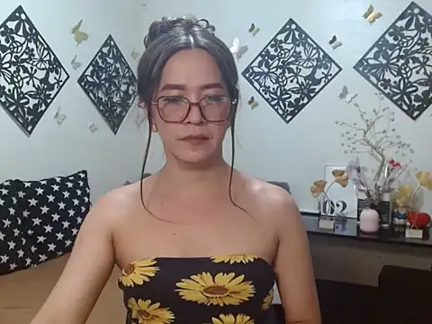 TheMISTRESSx69 stripchat live cam model