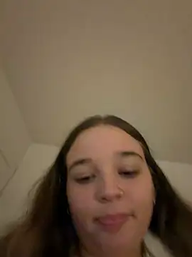 brunettedoll stripchat live cam model