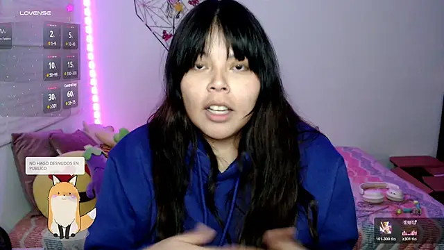 EllieMoonX stripchat live cam model