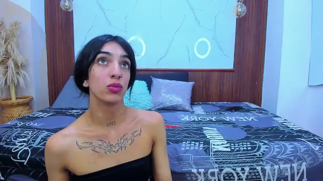 Loversinfire2 stripchat live cam model