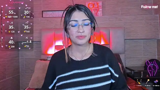 mia_devine_ stripchat live cam model