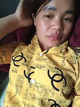 Thuy-top stripchat live cam model