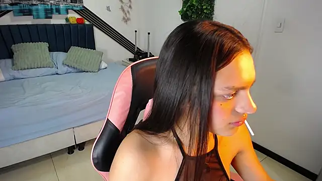 VekyCherry stripchat live cam model