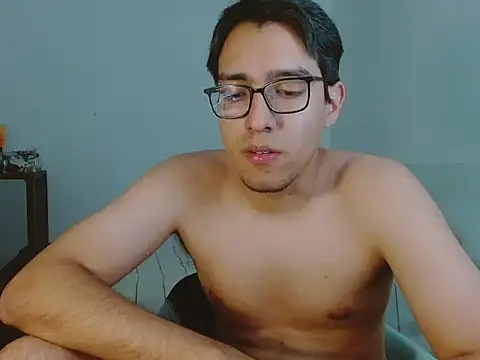NickFin stripchat live cam model