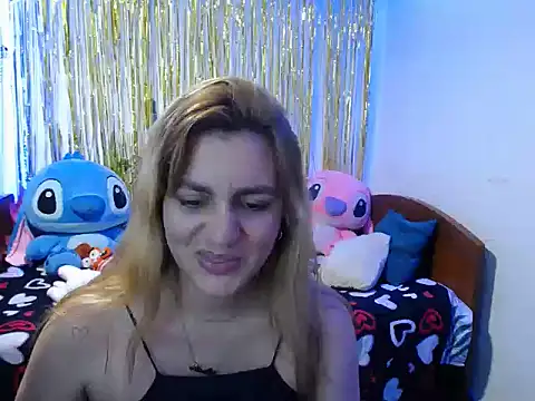 Asly- stripchat live cam model