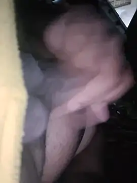 LaggedThousand stripchat live cam model