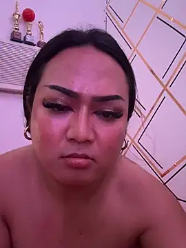 Aelora69 stripchat live cam model