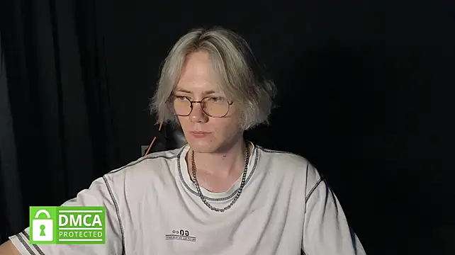 Keytaro stripchat live cam model
