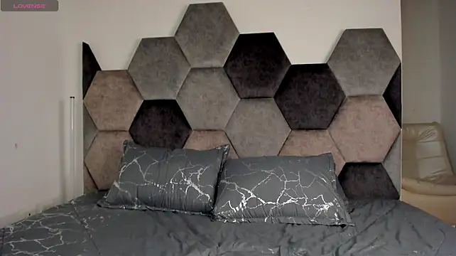 Latrellx7 stripchat live cam model