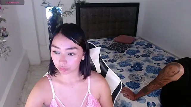 Ariel_Laurentt stripchat live cam model
