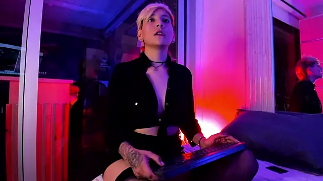 DannyRoudX stripchat live cam model