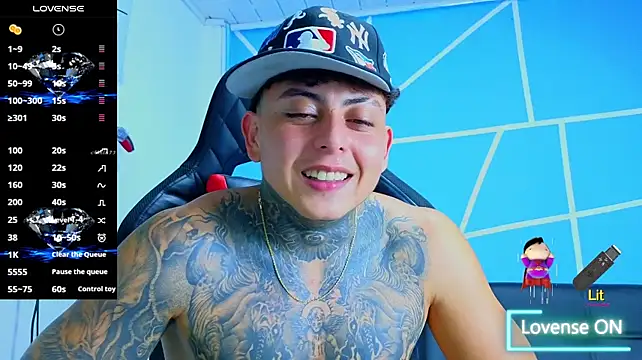 KevinSanchez420 stripchat live cam model