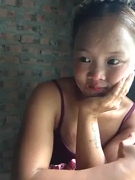 Hanhphuc_x stripchat live cam model