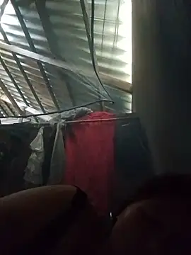 Lan-oanh stripchat live cam model
