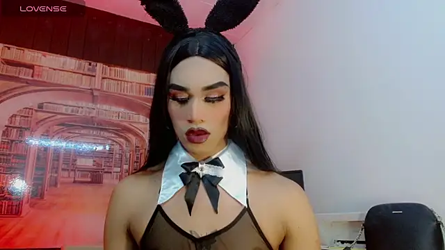 Michell_luxe stripchat live cam model