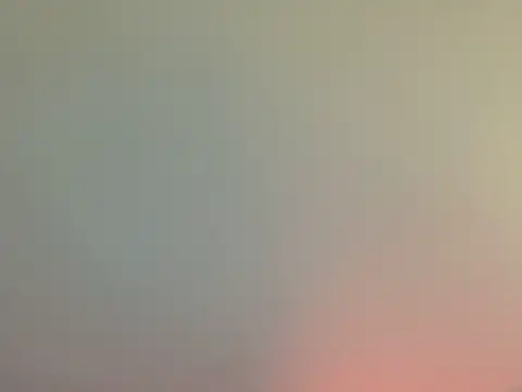 CoralShine stripchat live cam model