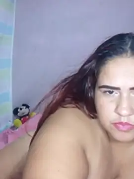 Honey_Kiiss stripchat live cam model