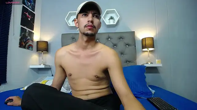 xxx_thesupercum_ stripchat live cam model